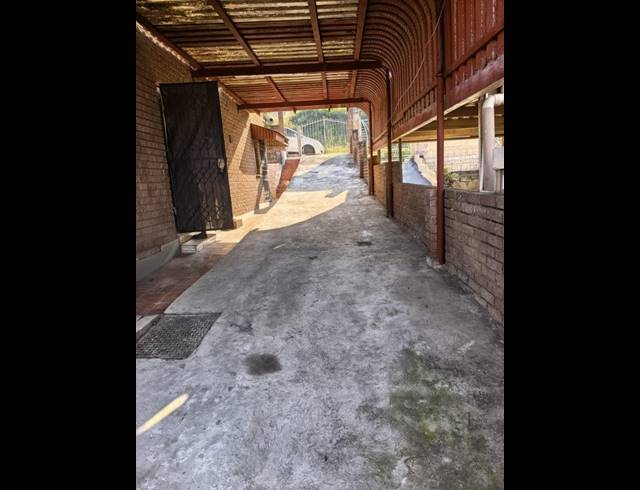 2 BEDROOM HOUSE FOR SALE IN WESTCLIFF
